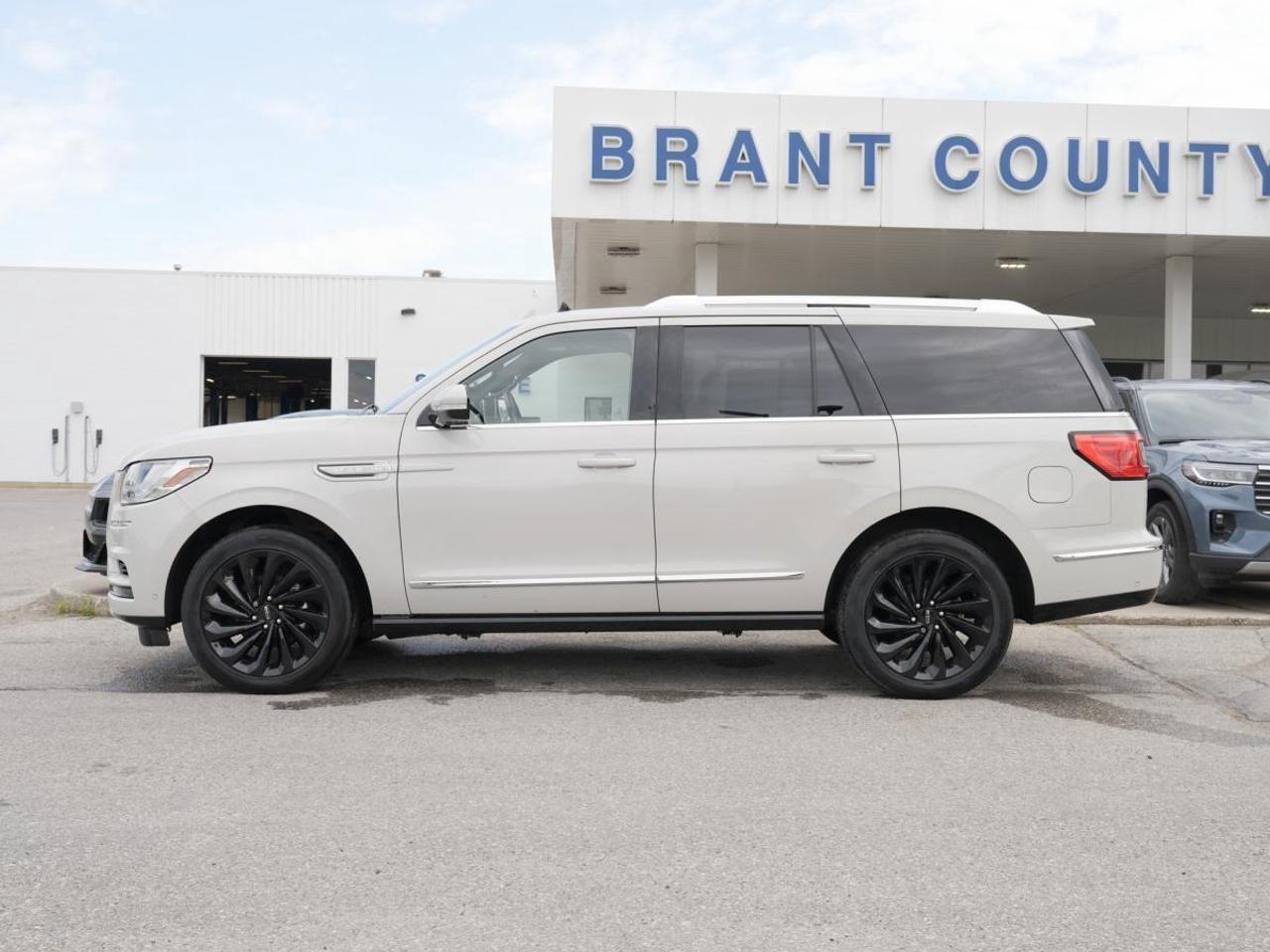2020 Lincoln Navigator Reserve 4x4 | 7 PASSENGER | LEATHER | GREAT KM Photo