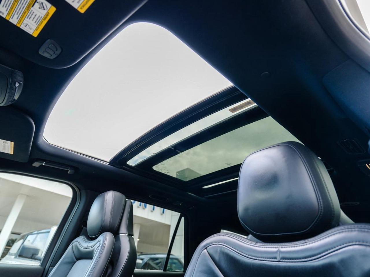 2020 Lincoln Navigator Reserve 4x4 | 7 PASSENGER | LEATHER | GREAT KM Photo