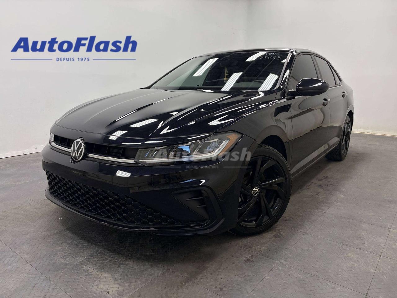 +Avertisseur de d&eacute;rive de la trajectoire / Lane departure warning 
+Apple Carplay 
+Android Auto 
+Bluetooth  
+Cam&eacute;ra de recul / Backup camera 
+Commandes de radio au volant / Steering wheel audio controls 
+D&eacute;marrage &agrave; bouton / Push button start 
+Si&egrave;ges en cuir / Leather interior 
+R&eacute;gulateur de vitesse  / Cruise control 
+Si&egrave;ges chauffants / Heated seats 
+Surveillance des angles morts / Blind spot monitoring 
+Toit ouvrant / Sunroof 
+Volant chauffant / Heated Steering wheel 	
+V&eacute;rifi&eacute; par Carfax / Carfax verified
+Kilom&eacute;trage certifi&eacute; / Certified kilometers
+Historique dentretien / Maintenance history
+Protection m&eacute;canique disponible / Mechanical protection available

Visitez notre page Google pour voir tous les commentaires positifs que nos clients nous laissent.
 
Financement rapide et facile, 1ere, 2e et 3e chances au cr&eacute;dit, approbation en 30 minutes, taux dacceptation tr&egrave;s &eacute;lev&eacute;. 

Essayez notre demande de cr&eacute;dit s&eacute;curis&eacute; en ligne, sans obligation! 

Nous sommes les sp&eacute;cialistes des autos, fourgonnettes, VUS, 4x4, et les camions l&eacute;gers jusqu&agrave; une tonne. 

*Seulement le nettoyage de base du v&eacute;hicule, fait par un sous-traitant, est inclus. Pour un perfectionnement de lesth&eacute;tique int&eacute;rieur/ext&eacute;rieur, dont une d&eacute;contamination de la peinture, des retouches de peinture, faites par nos experts en esth&eacute;tique, une somme de 249$ sera ajout&eacute;e &agrave; votre facture. Aussi disponible, loption dimmatriculer la voiture sur place, qui vous permet d&eacute;pargner du temps et le co&ucirc;t de 25$ du transit temporaire.

*************

Since 1975 AutoFlash has offered the best price-quality and excellent service. 

Visit our Google page to read all the nice things our clients have to say about us.

We have financing for all credit situations. 1st 2nd 3rd chance credit with an excellent approval rate!

Try our secured online credit application any time, with no obligation! 

We specialize in all brands, makes and models. Whether you need a car, truck, SUV or minivan, we can help you.

And if we dont have it, well find it for you!

*Only the basic cleaning of the vehicle, done by a subcontractor, is included in the advertised price. For a complete interior/exterior detailing, done by our esthetic specialists, which includes a complete paint decontamination and paint touch-ups if needed, an amount of 249$ will be added to your invoice. Also available, in-house licensing, which allows you to save the $25 for a temporary Transit.