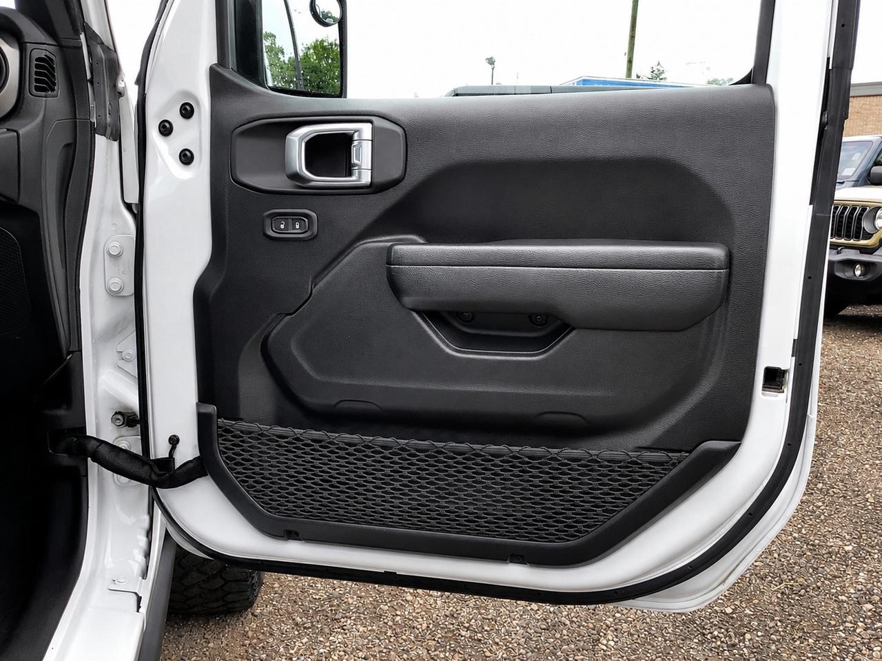 2023 Jeep Wrangler Willys 4Dr | Cold Weather | Alpine | NAV | 4X4 Photo