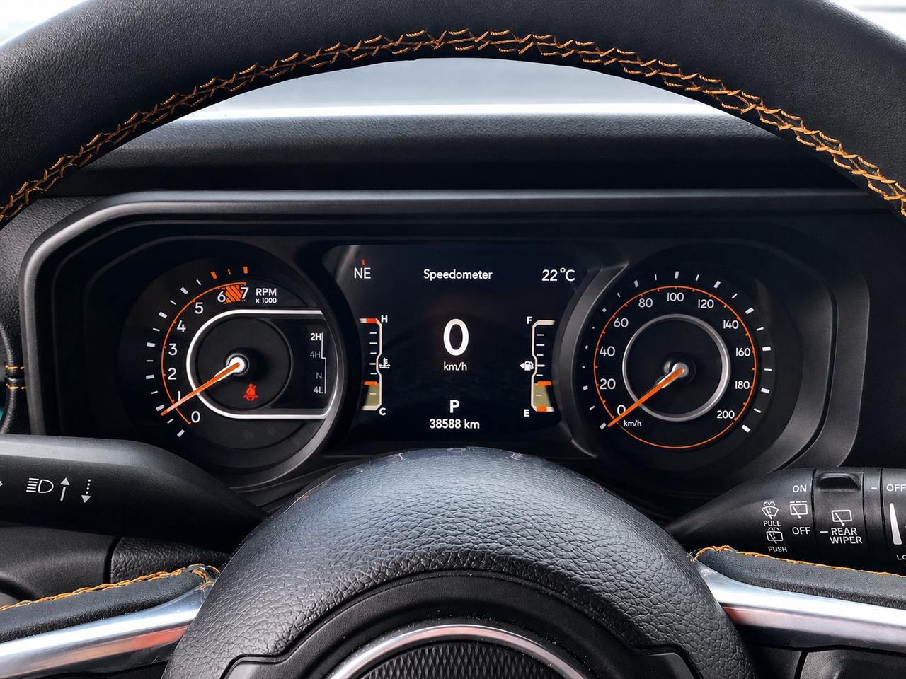 2024 Jeep Wrangler Sahara V6 |Skytop |McKinley Leather |Alpine | 4X4 Photo