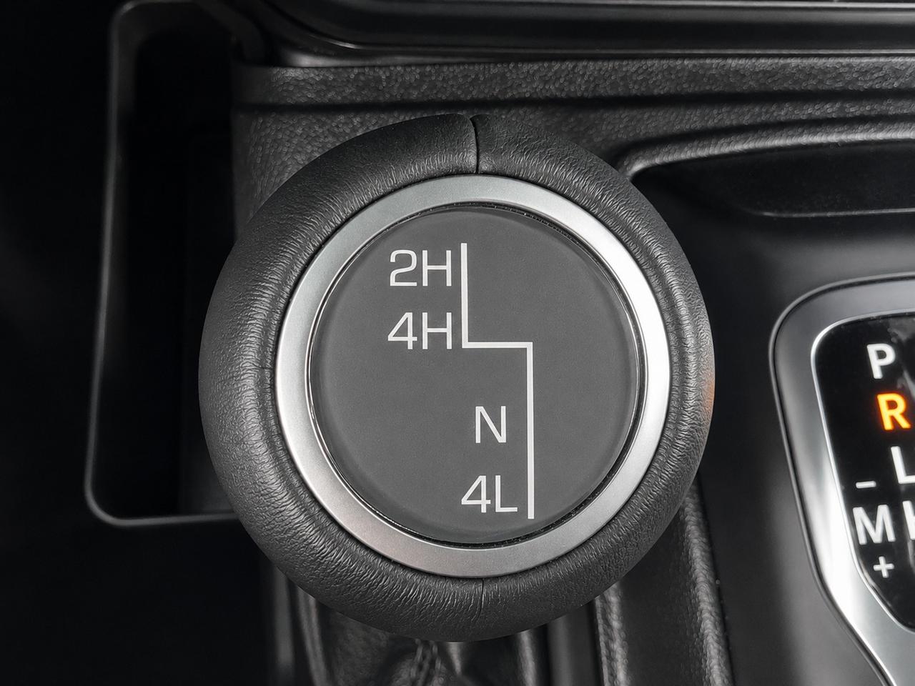 2024 Jeep Wrangler Sahara V6 |Skytop |McKinley Leather |Alpine | 4X4 Photo