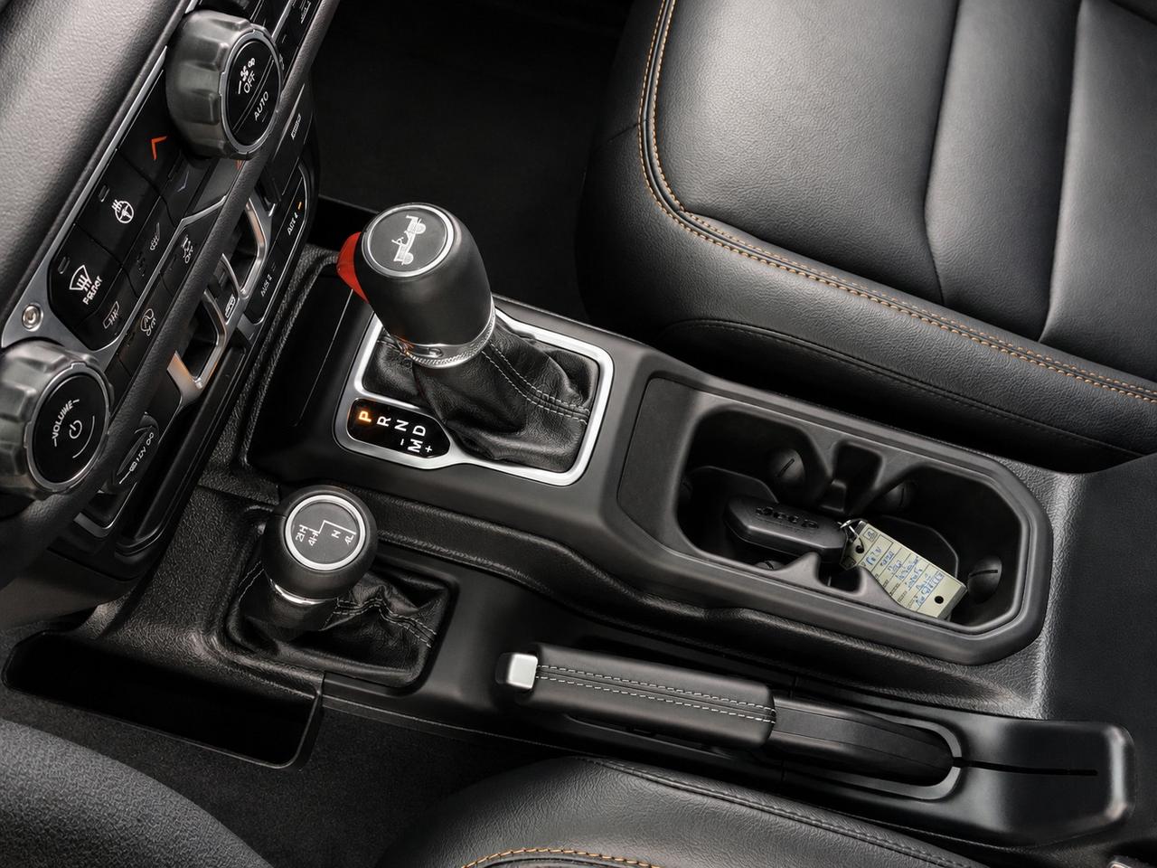 2024 Jeep Wrangler Sahara V6 |Skytop |McKinley Leather |Alpine | 4X4 Photo