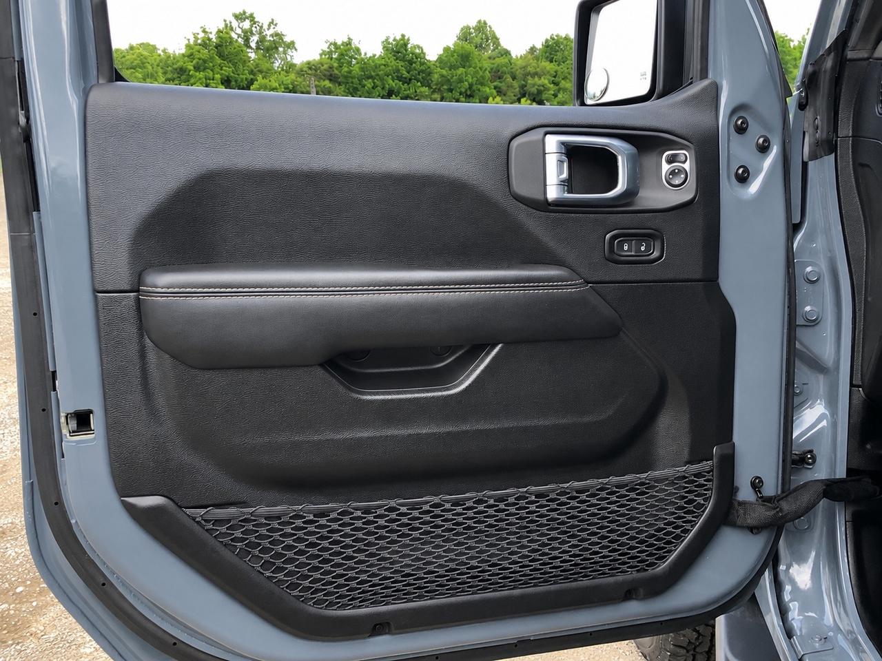 2024 Jeep Wrangler Sahara V6 |Skytop |McKinley Leather |Alpine | 4X4 Photo