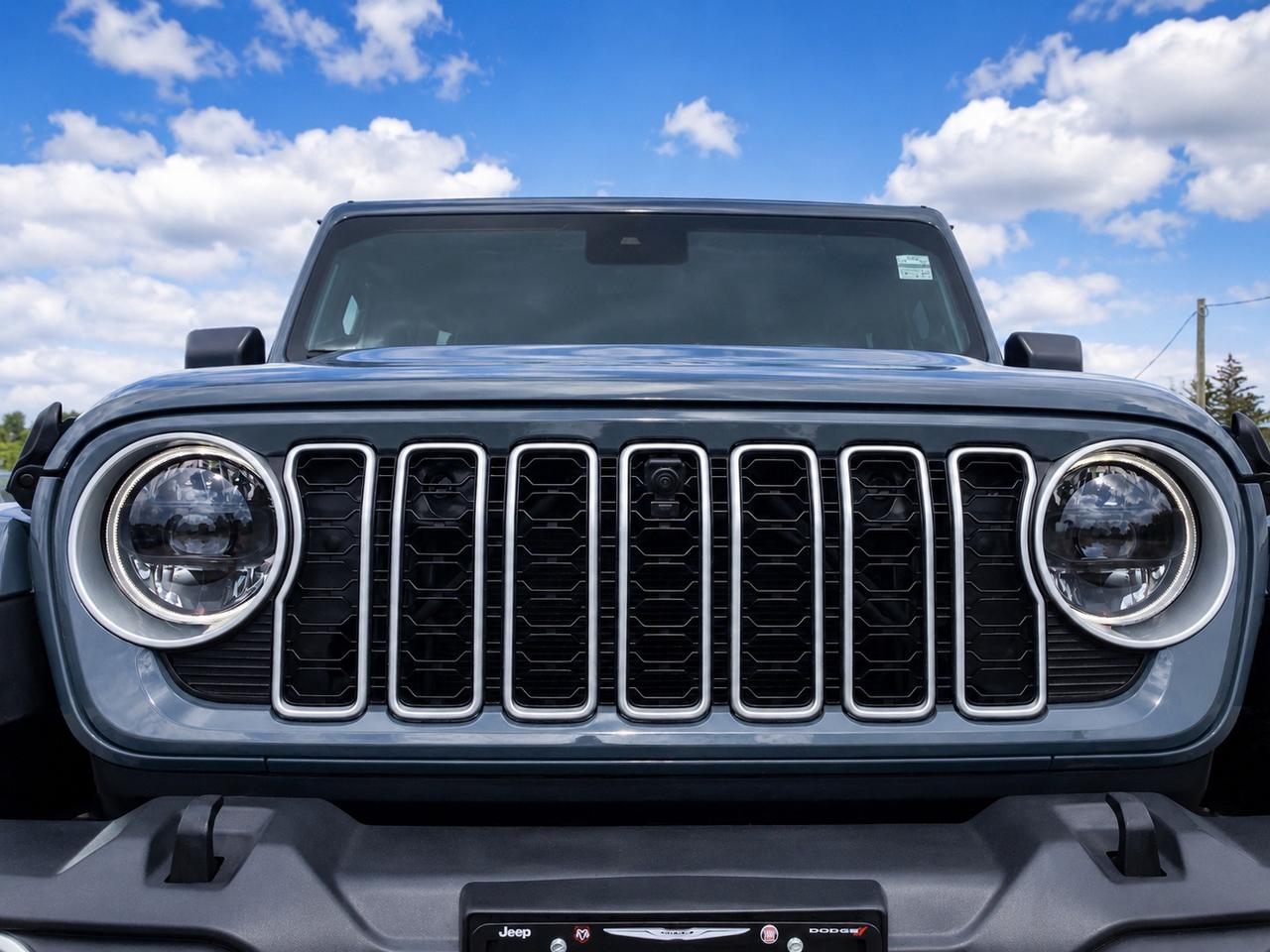 2024 Jeep Wrangler Sahara V6 |Skytop |McKinley Leather |Alpine | 4X4 Photo