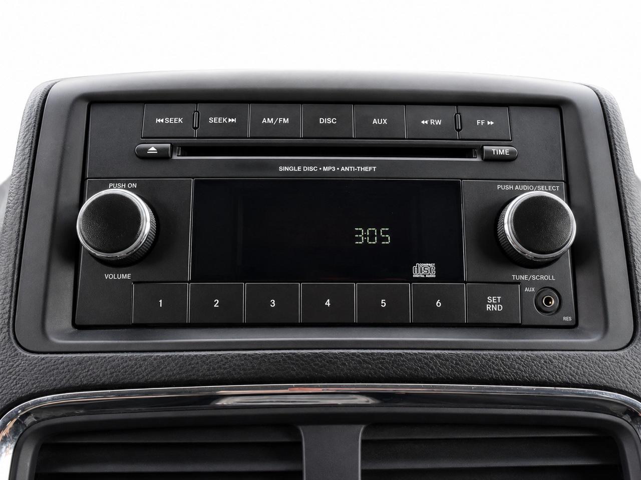 2015 Dodge Grand Caravan SXT | Stow n Go | Safety Certified | FWD Photo