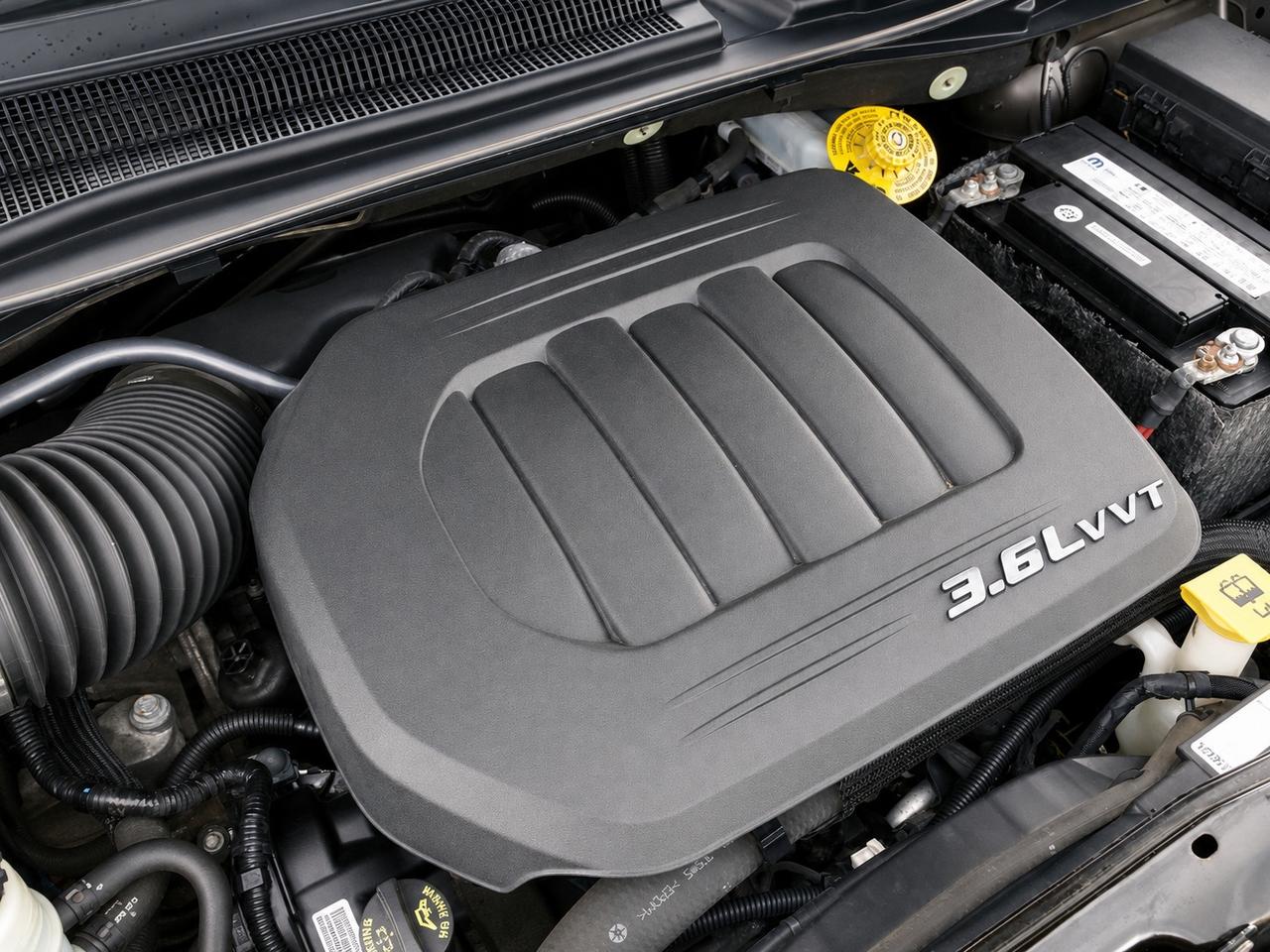 2015 Dodge Grand Caravan SXT | Stow n Go | Safety Certified | FWD Photo