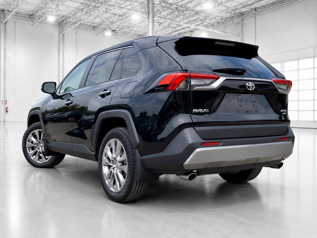 2022 Toyota RAV4 Limited | Vented Leather | JBL Audio | AWD Photo2