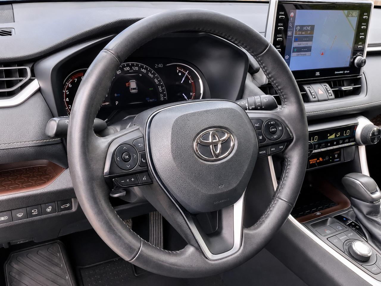2022 Toyota RAV4 Limited | Vented Leather | JBL Audio | AWD Photo