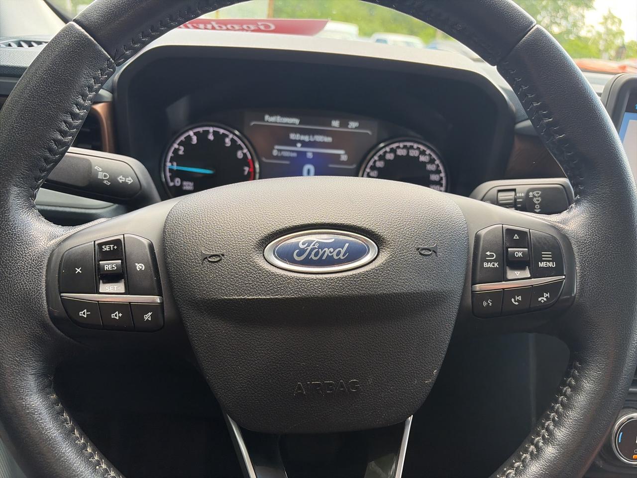 2022 Ford Maverick LARIAT, CLEAN CARFAX, BACK UP CAMERA! Photo
