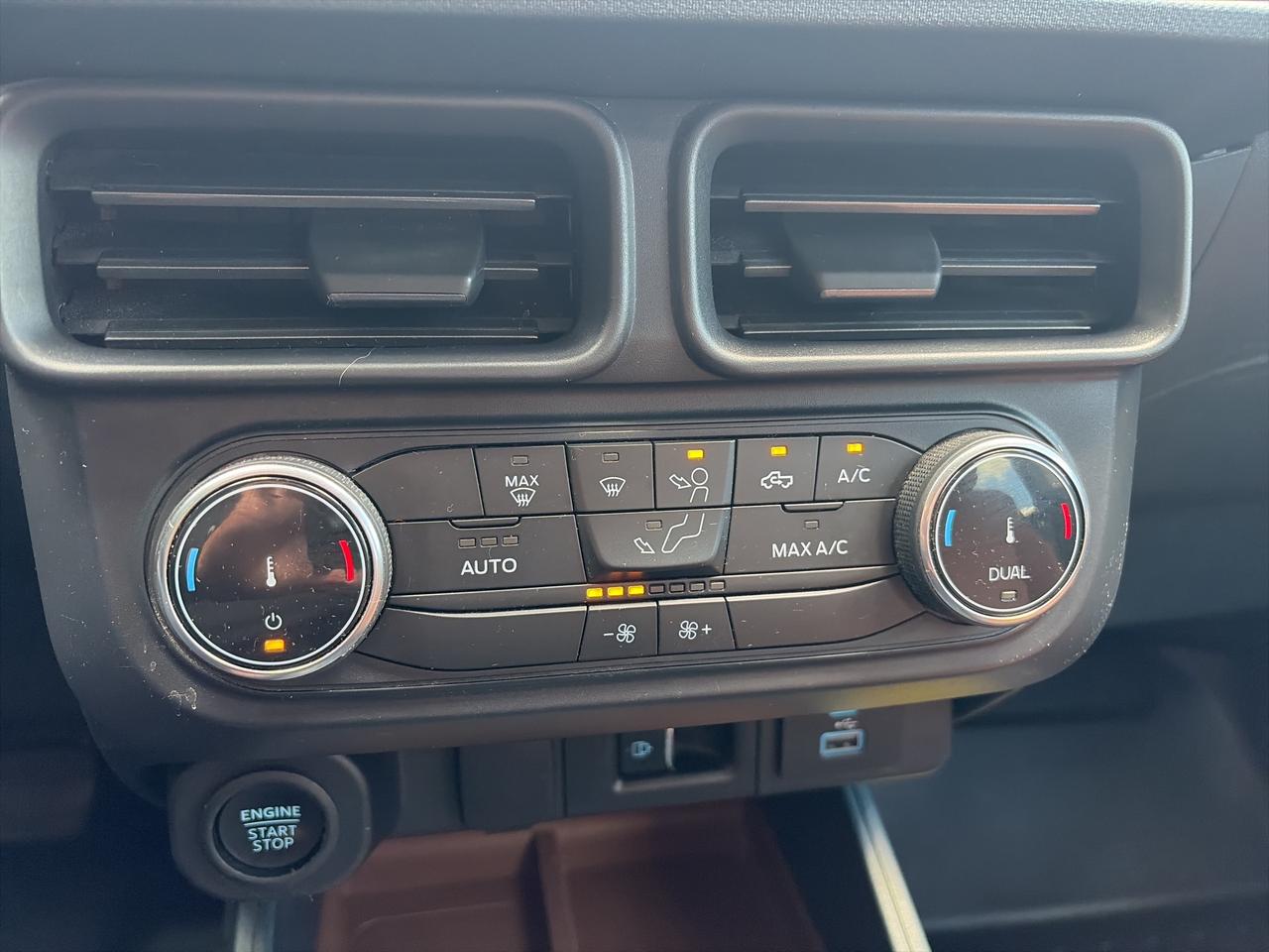 2022 Ford Maverick LARIAT, CLEAN CARFAX, BACK UP CAMERA! - Photo #16