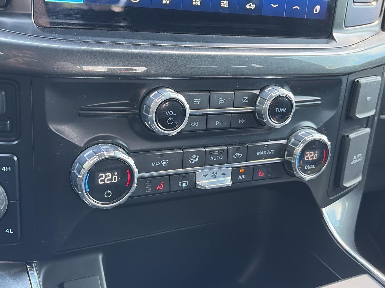 2021 Ford F-150 XLT, BACK UP CAM, REMOTE START, CLEAN CARFAX! - Photo #16