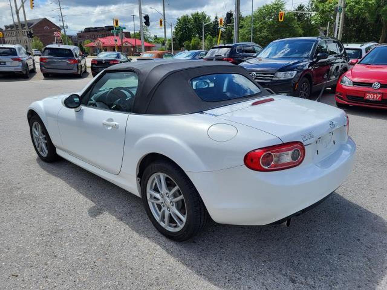 2012 Mazda Miata MX-5 Sport Photo4