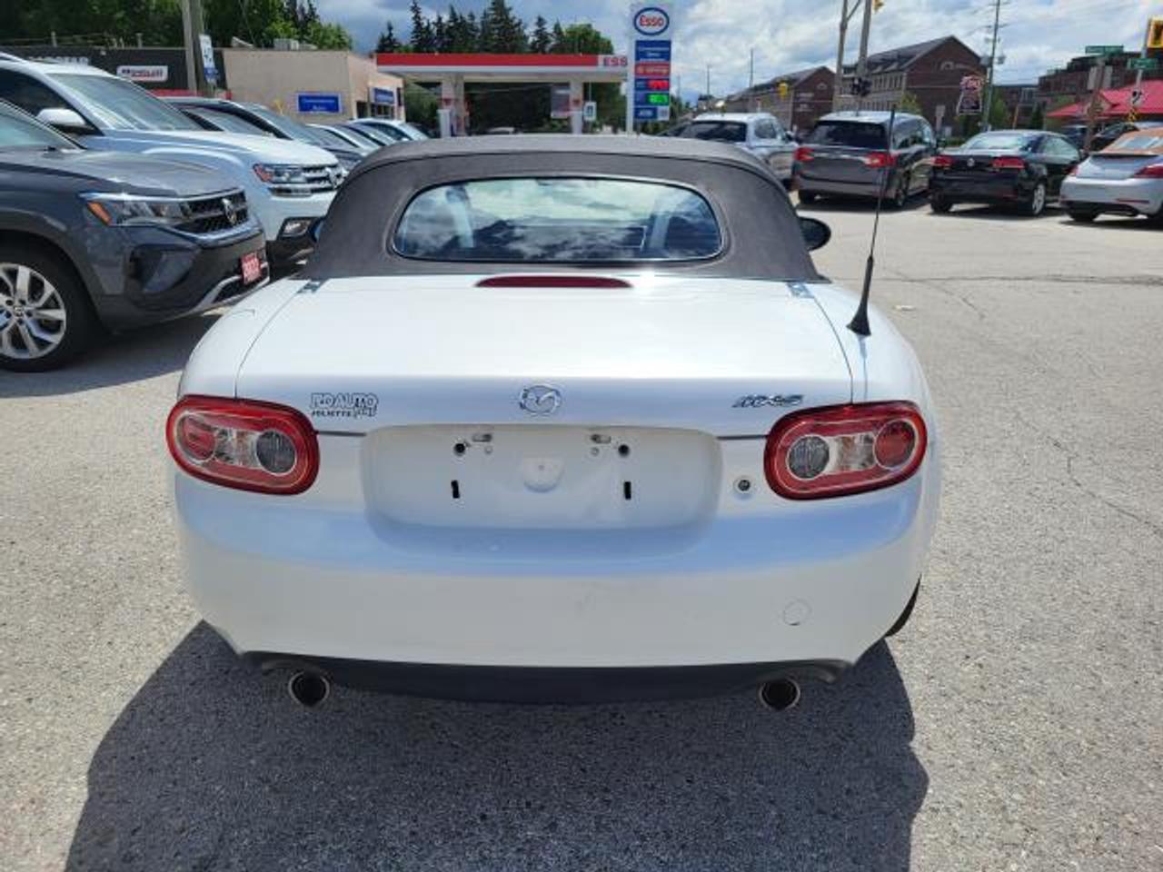 2012 Mazda Miata MX-5 Sport Photo3