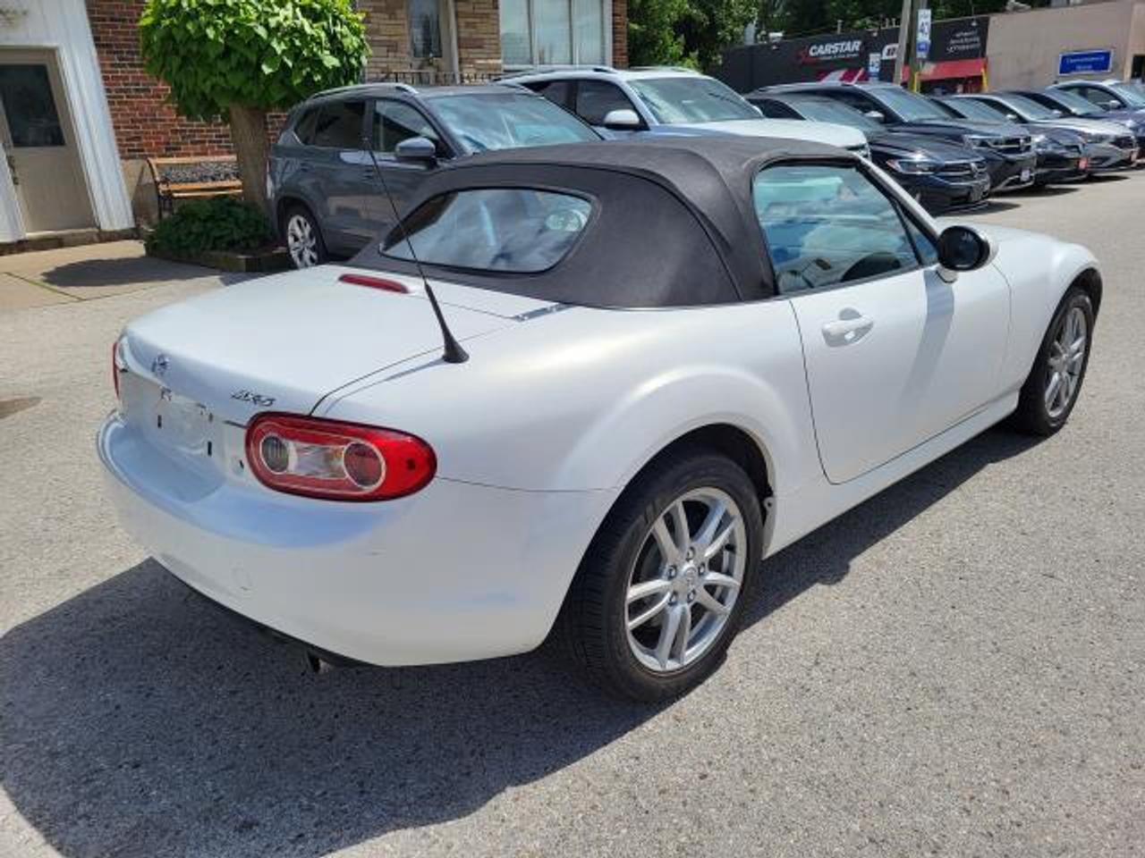 2012 Mazda Miata MX-5 Sport Photo2