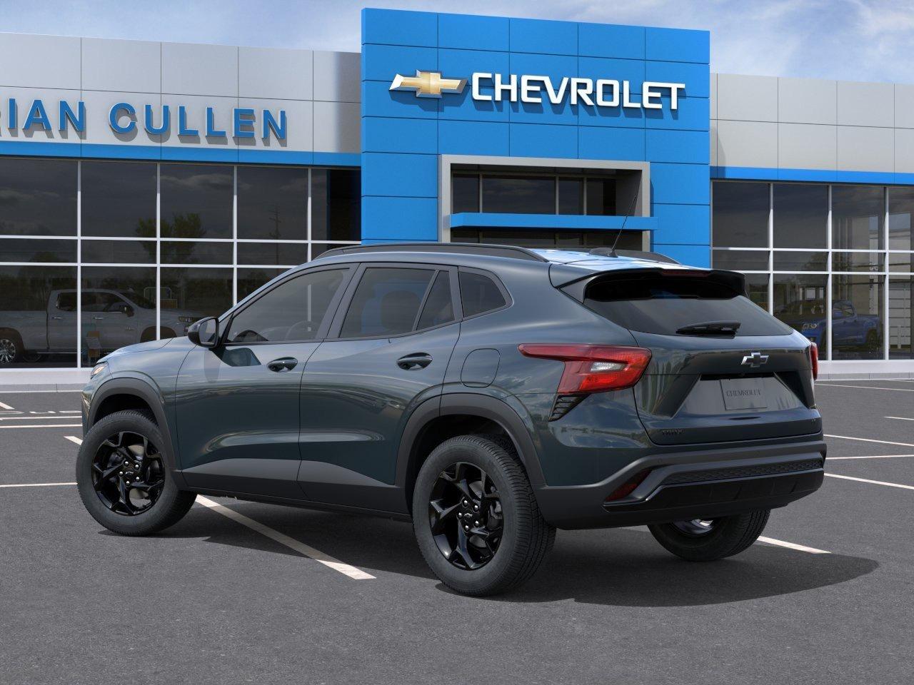 2026 Chevrolet Trax LT FWD 4dr LT Photo2