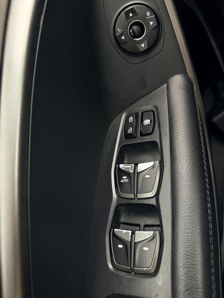 2018 Hyundai Santa Fe Sport 4dr SUV (2.4L 4cyl 6A) Photo