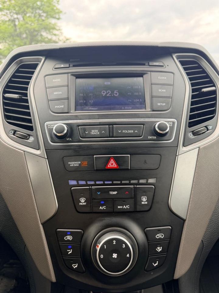 2018 Hyundai Santa Fe Sport 4dr SUV (2.4L 4cyl 6A) Photo