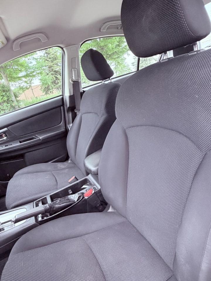 2012 Subaru Impreza 2.0i Premium 4dr Sedan AWD (2.0L 4cyl CVT) Photo