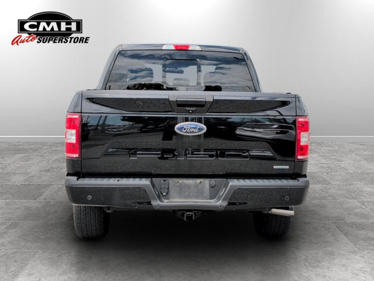 2018 Ford F-150 XLT w/Sport Pkg  **CLEAN CARFAX** Photo2