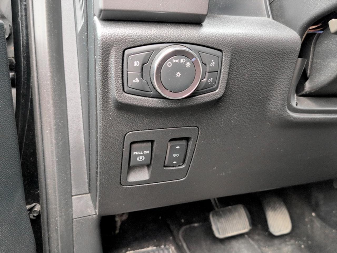 2018 Ford F-150 XLT w/Sport Pkg  **CLEAN CARFAX** Photo