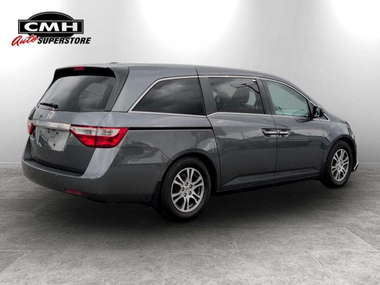 2013 Honda Odyssey EX-L  **LOW KMS - 37 SERV. RECS.** Photo