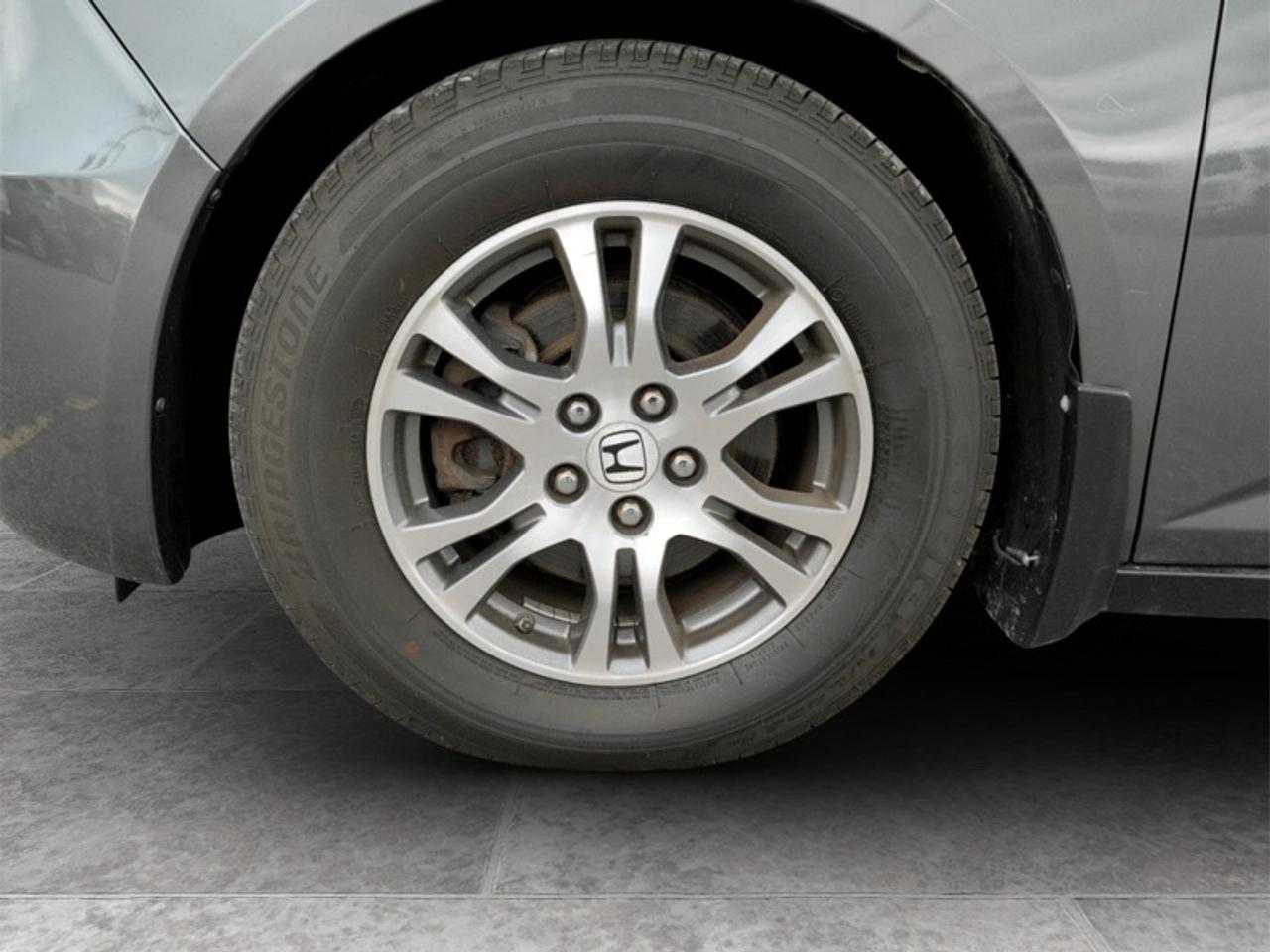 2013 Honda Odyssey EX-L  **LOW KMS - 37 SERV. RECS.** Photo