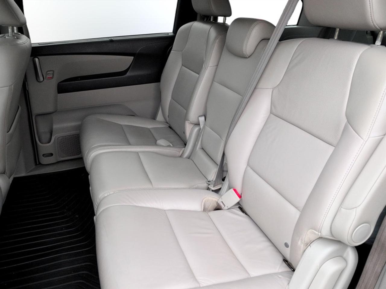 2013 Honda Odyssey EX-L  **LOW KMS - 37 SERV. RECS.** Photo