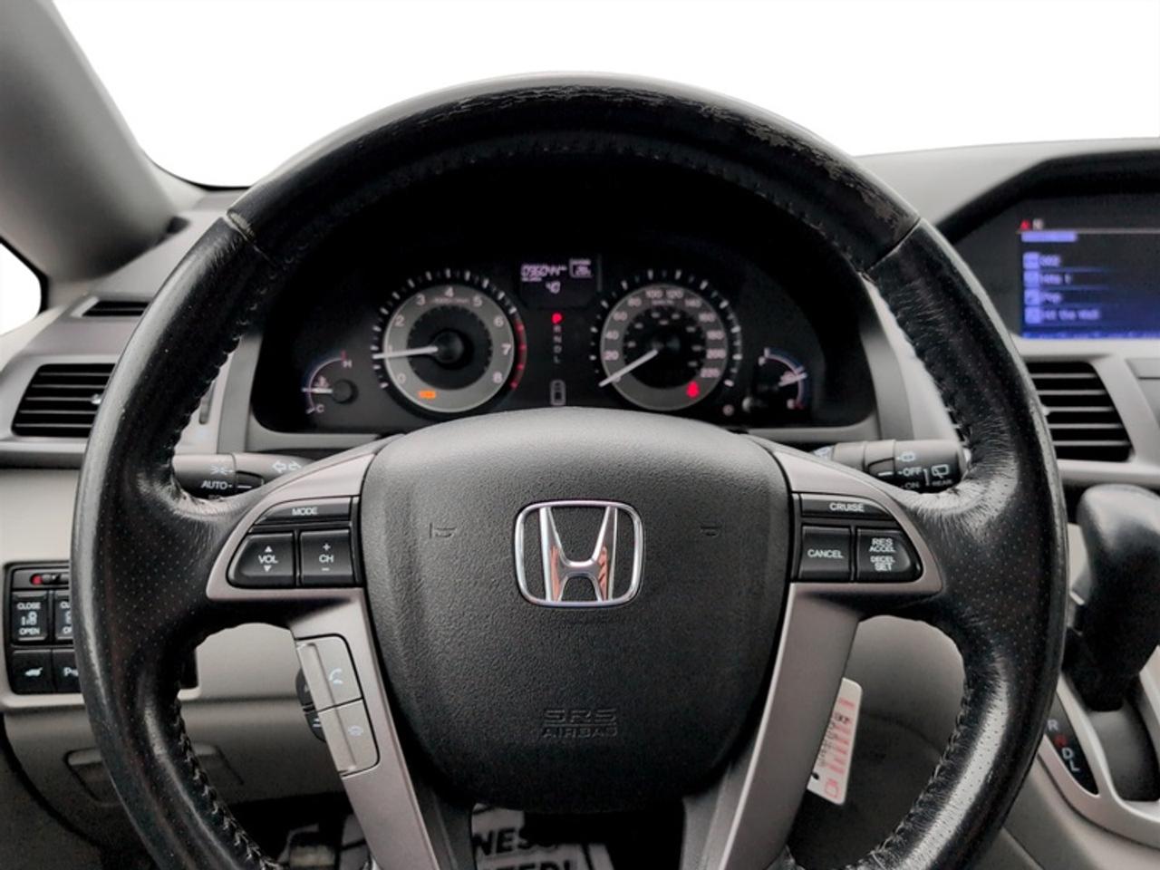2013 Honda Odyssey EX-L  **LOW KMS - 37 SERV. RECS.** Photo