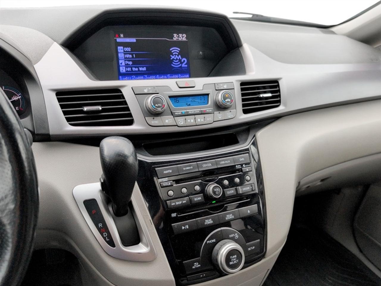 2013 Honda Odyssey EX-L  **LOW KMS - 37 SERV. RECS.** Photo