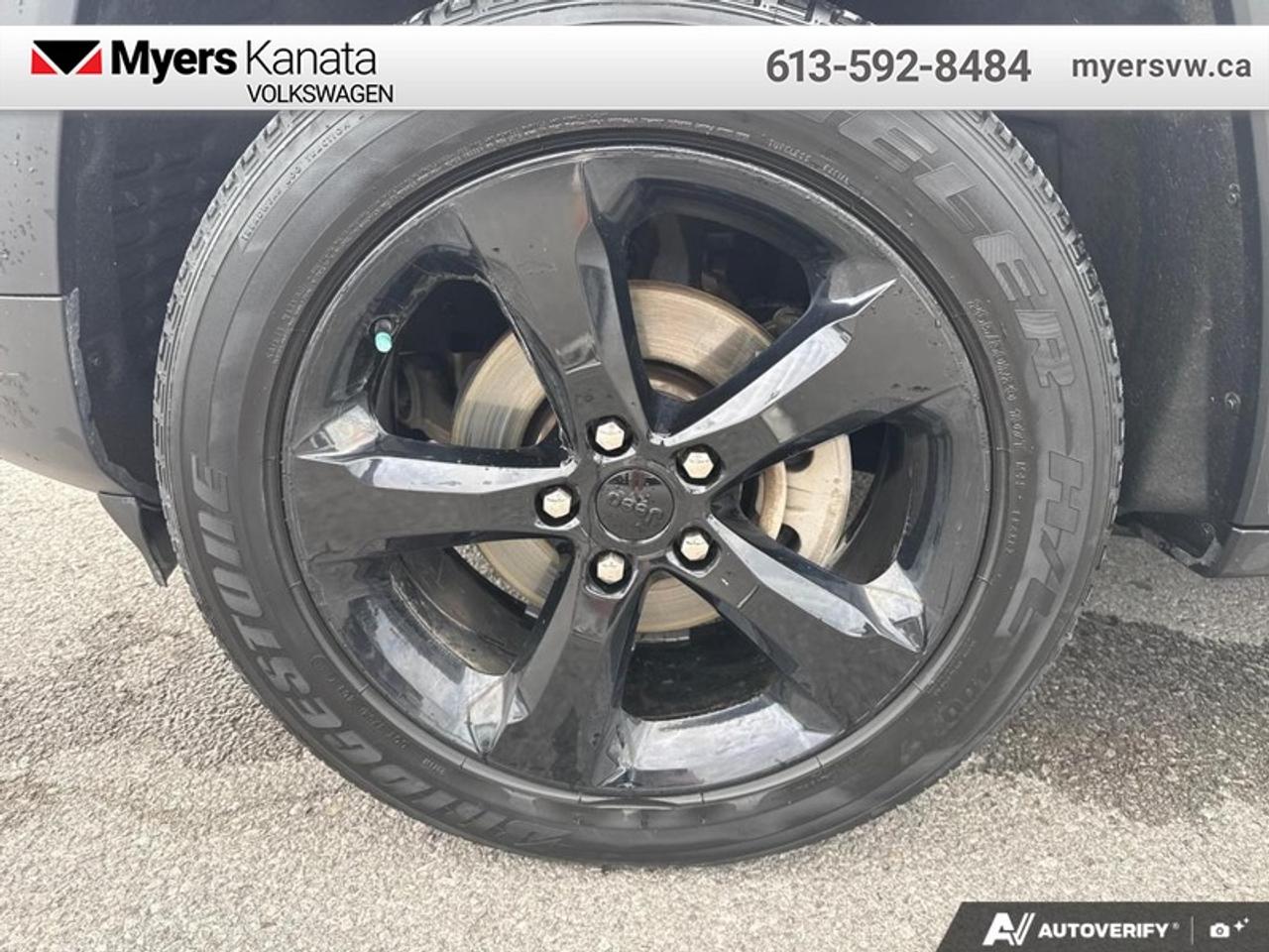 2023 Jeep Grand Cherokee Altitude  - Leather Seats Photo