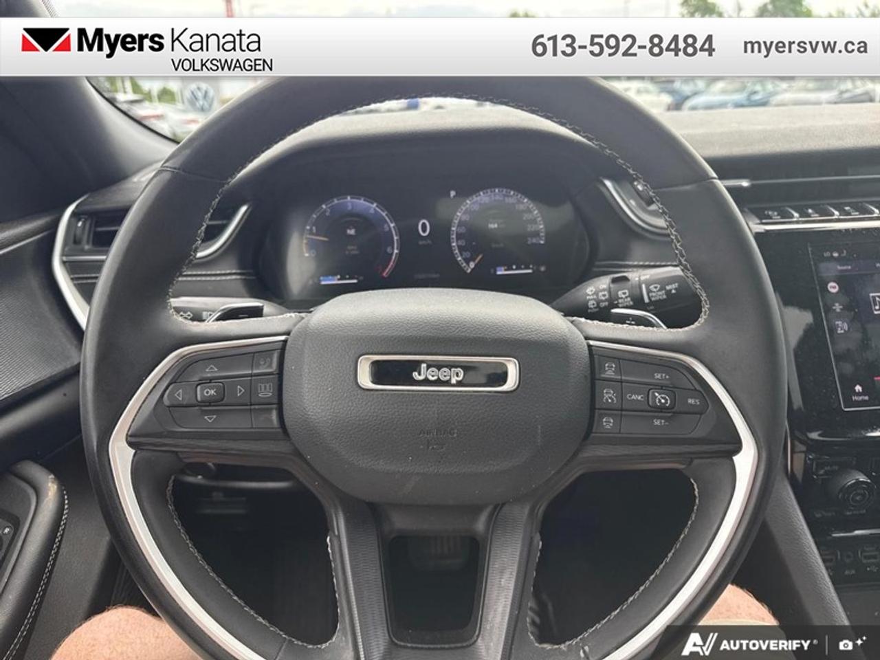 2023 Jeep Grand Cherokee Altitude  - Leather Seats Photo