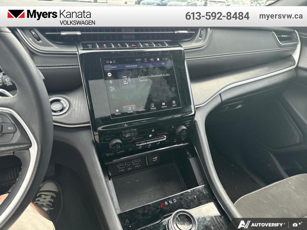 2023 Jeep Grand Cherokee Altitude  - Leather Seats Photo