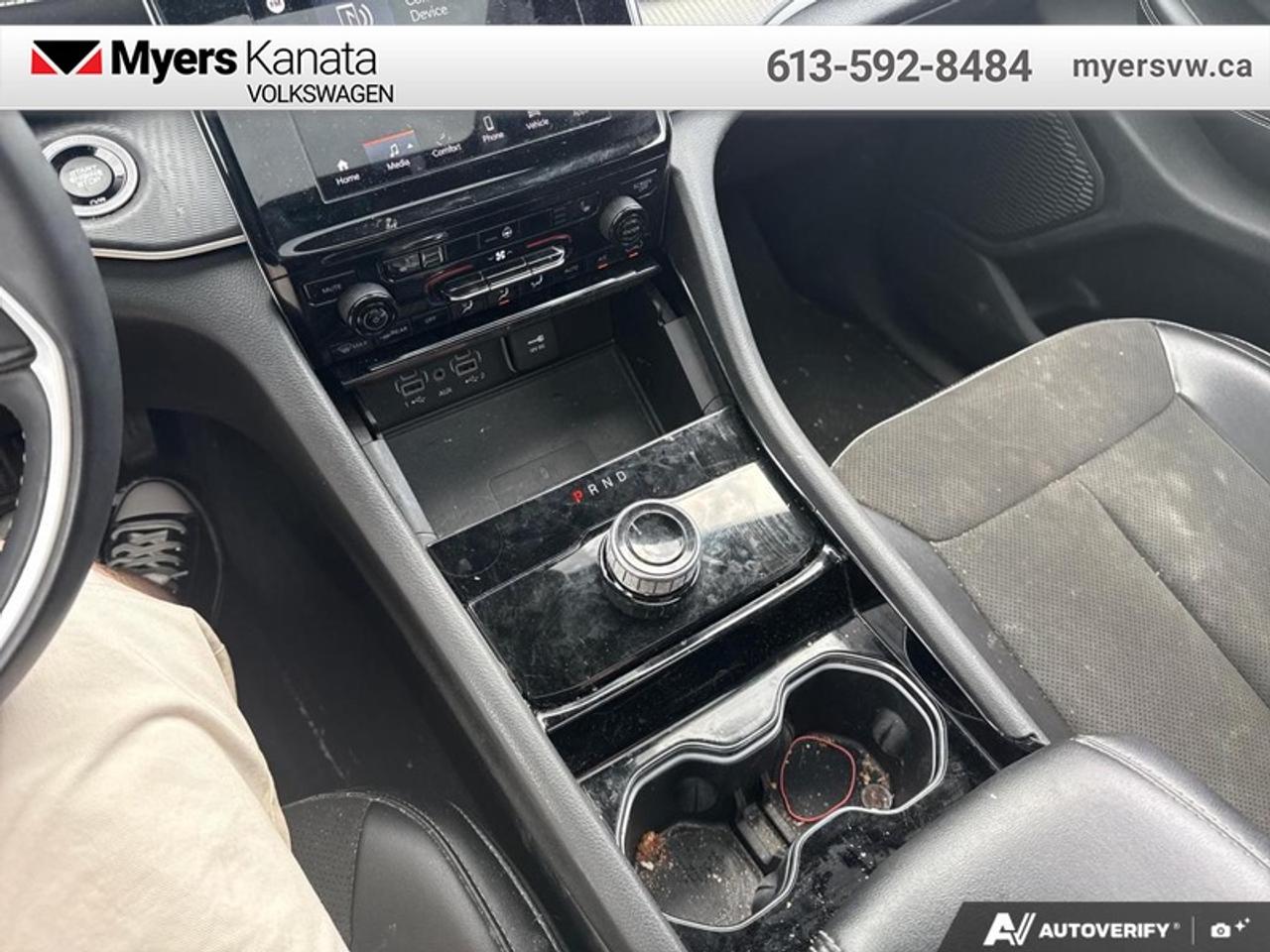 2023 Jeep Grand Cherokee Altitude  - Leather Seats Photo