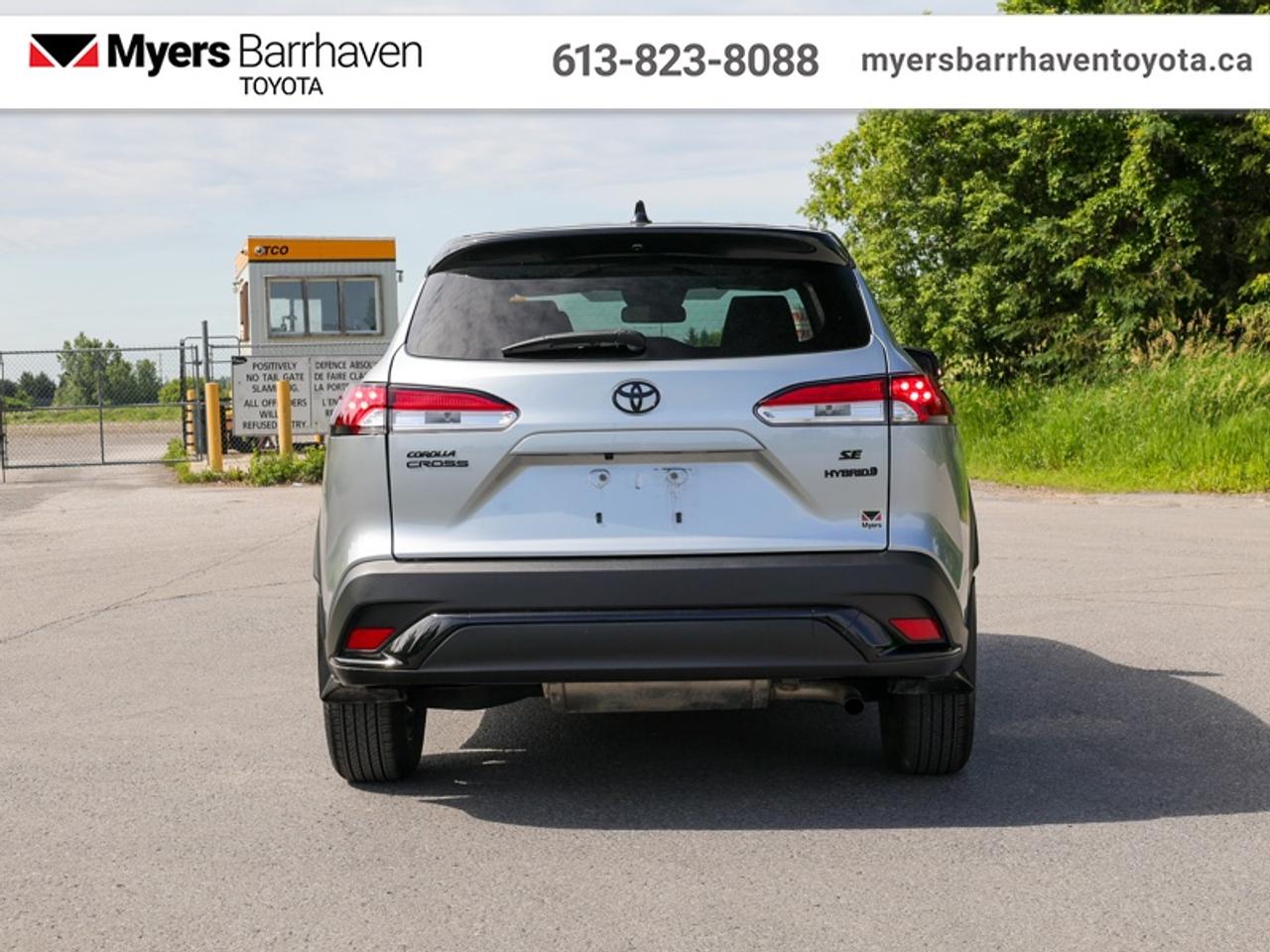 2024 Toyota Corolla Cross Hybrid SE AWD  - Hybrid Photo2