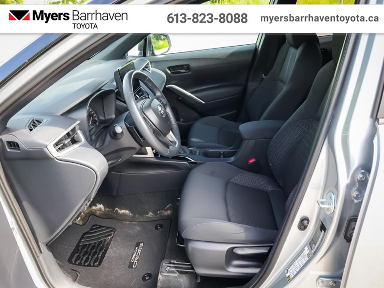 2024 Toyota Corolla Cross Hybrid SE AWD  - Hybrid Photo