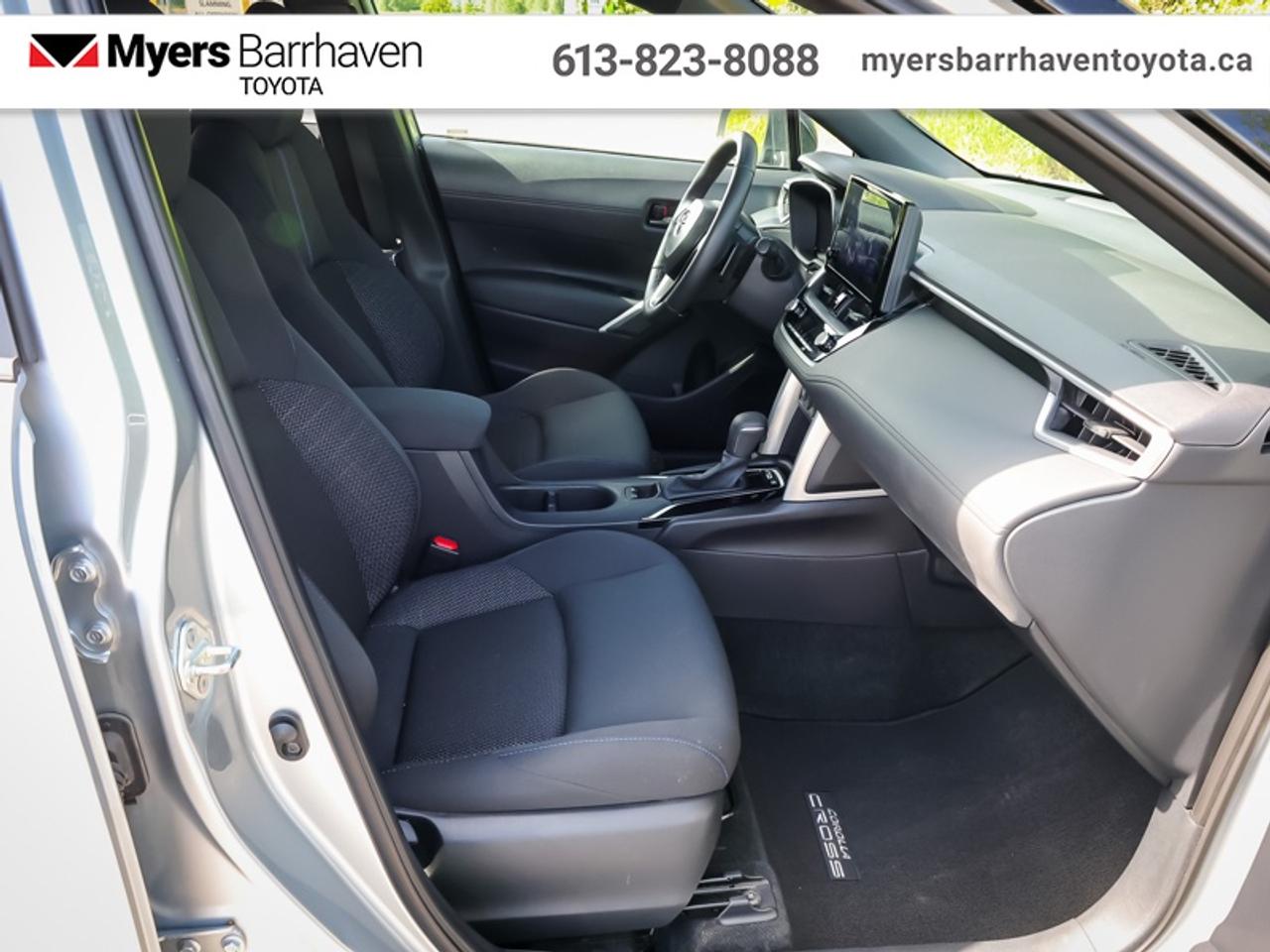 2024 Toyota Corolla Cross Hybrid SE AWD  - Hybrid Photo