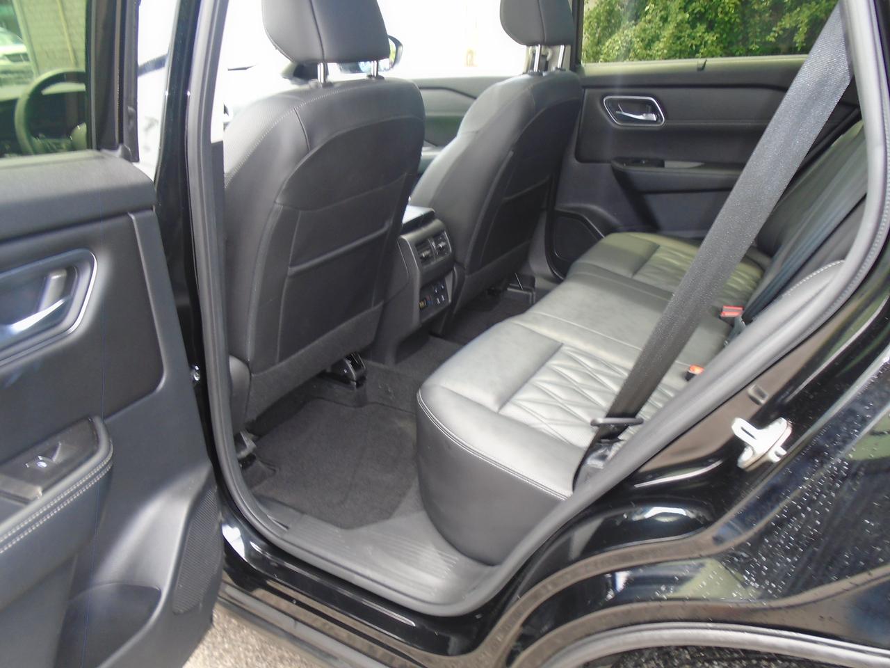 2024 Nissan Rogue Platinum Photo