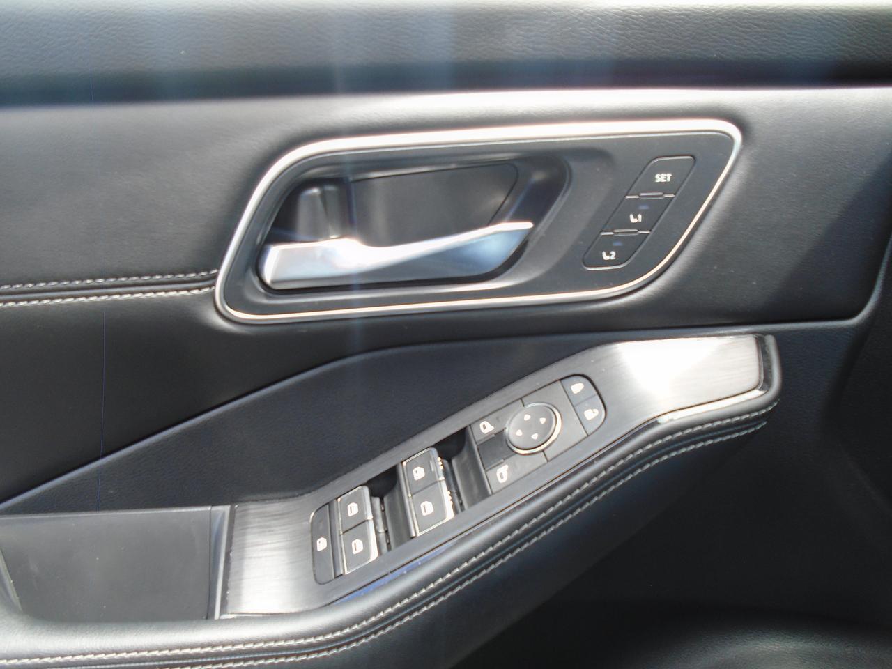 2024 Nissan Rogue Platinum Photo