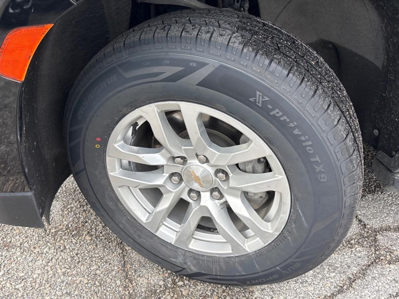 2024 Chevrolet Suburban LT  LEATHER|8 PASS| Photo