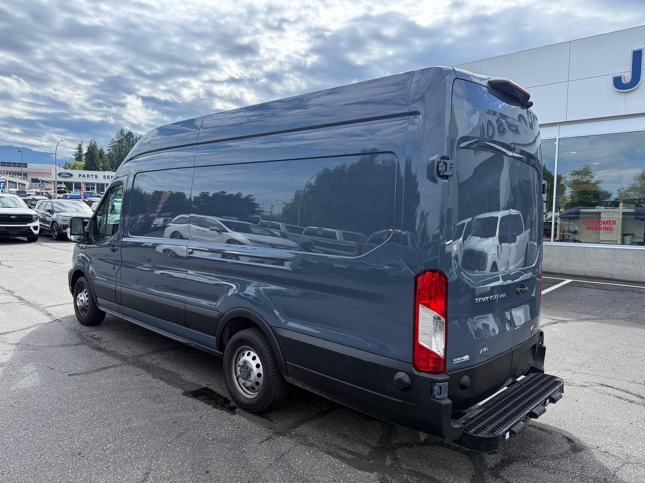 2024 Ford Transit Cargo Van BASE Photo2