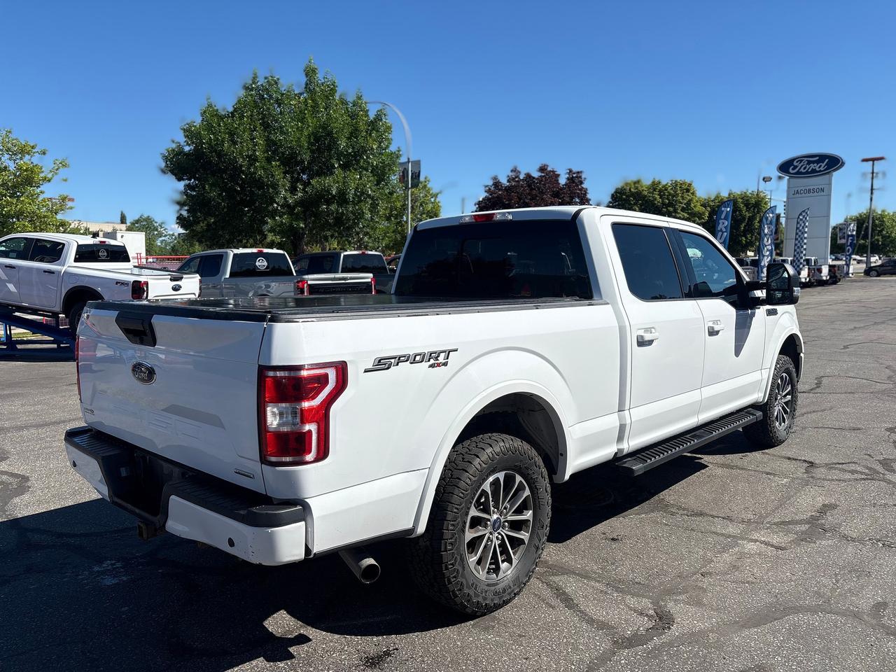 2019 Ford F-150 XLT Photo4