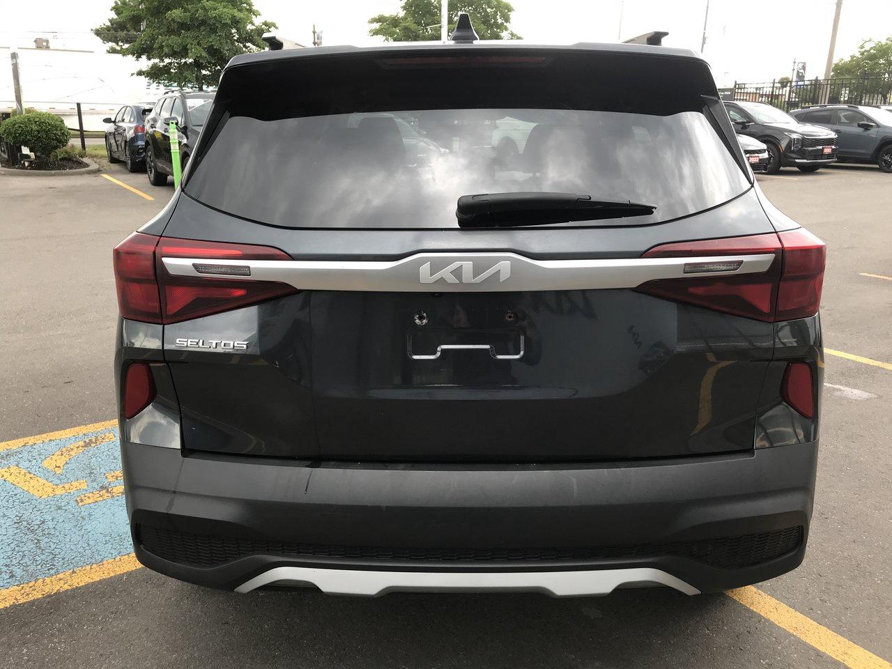 2022 Kia Seltos LX FWD Photo