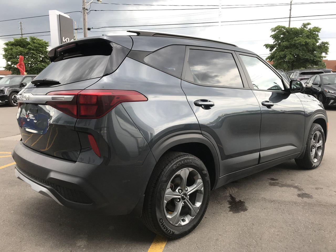 2022 Kia Seltos LX FWD Photo4