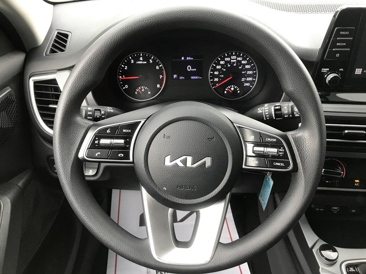 2022 Kia Seltos LX FWD Photo