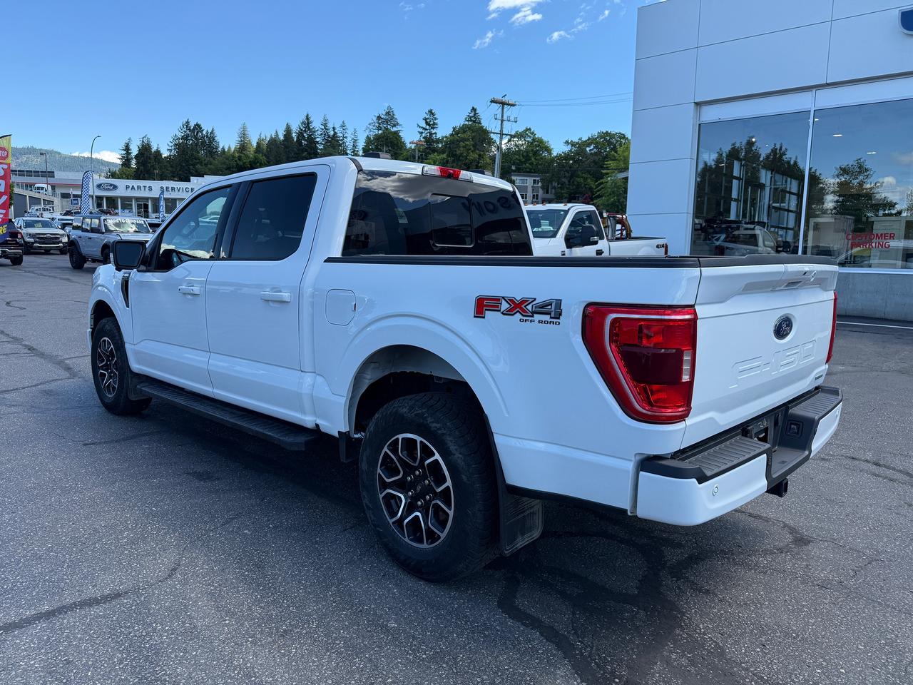 2022 Ford F-150 XLT Photo2