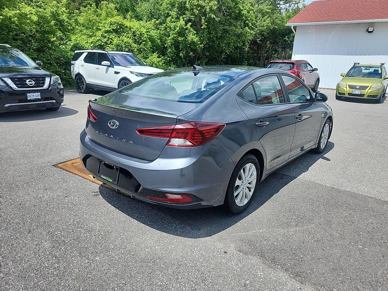 2019 Hyundai Elantra Drive assist-heated steering-heated seats Photo4