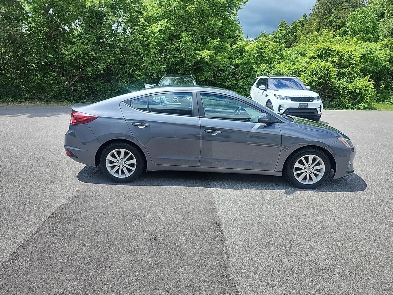 2019 Hyundai Elantra Drive assist-heated steering-heated seats Photo