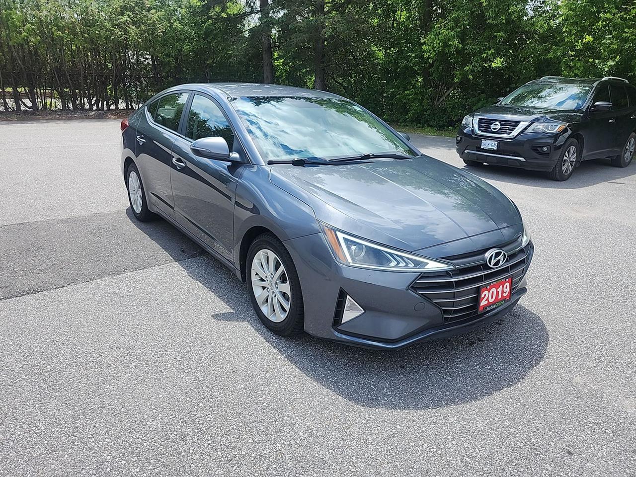 2019 Hyundai Elantra Drive assist-heated steering-heated seats Photo