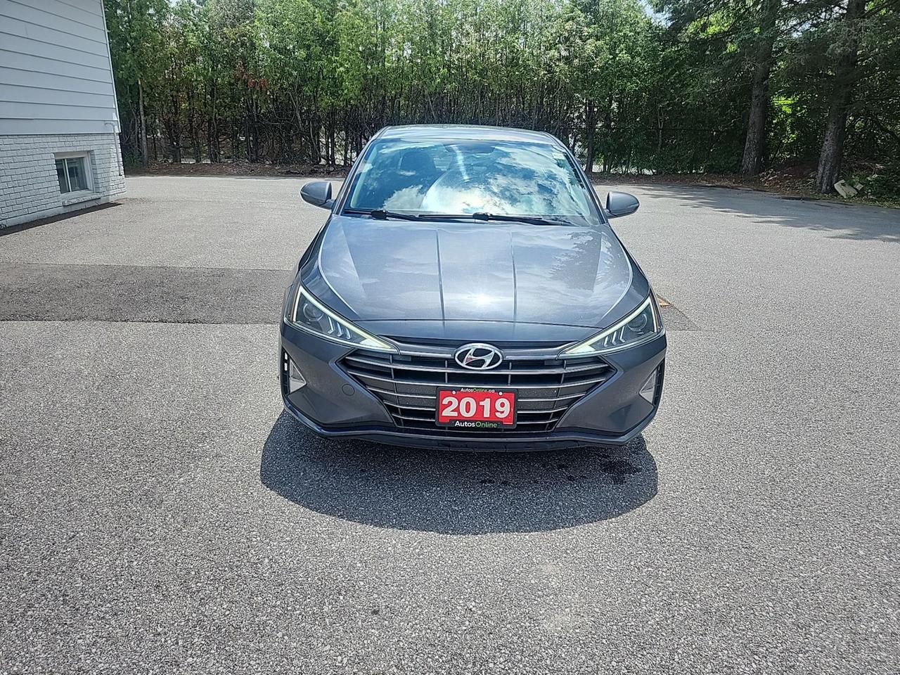 2019 Hyundai Elantra Drive assist-heated steering-heated seats Photo